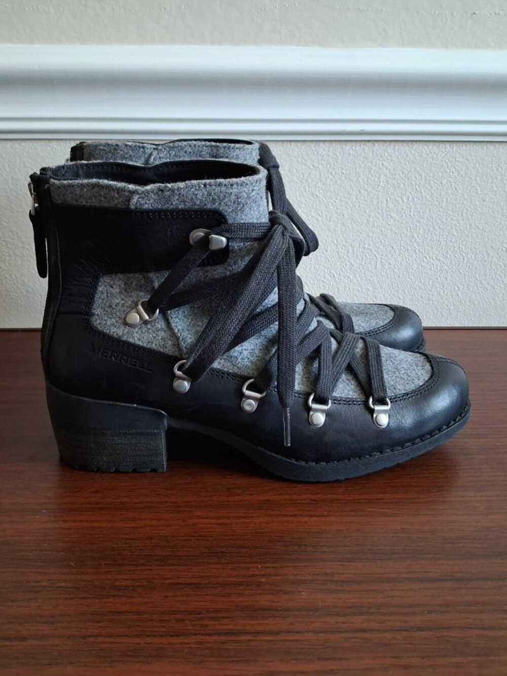 MERRELL Women's Shiloh II Warm Ankle Boots